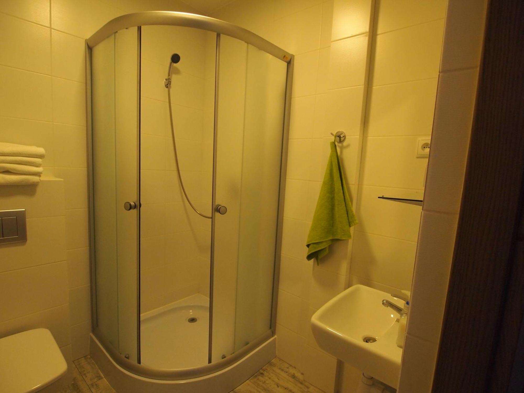 Zajazd Siodlo Hotel&Restauracja Кобыла-Гура Экстерьер фото