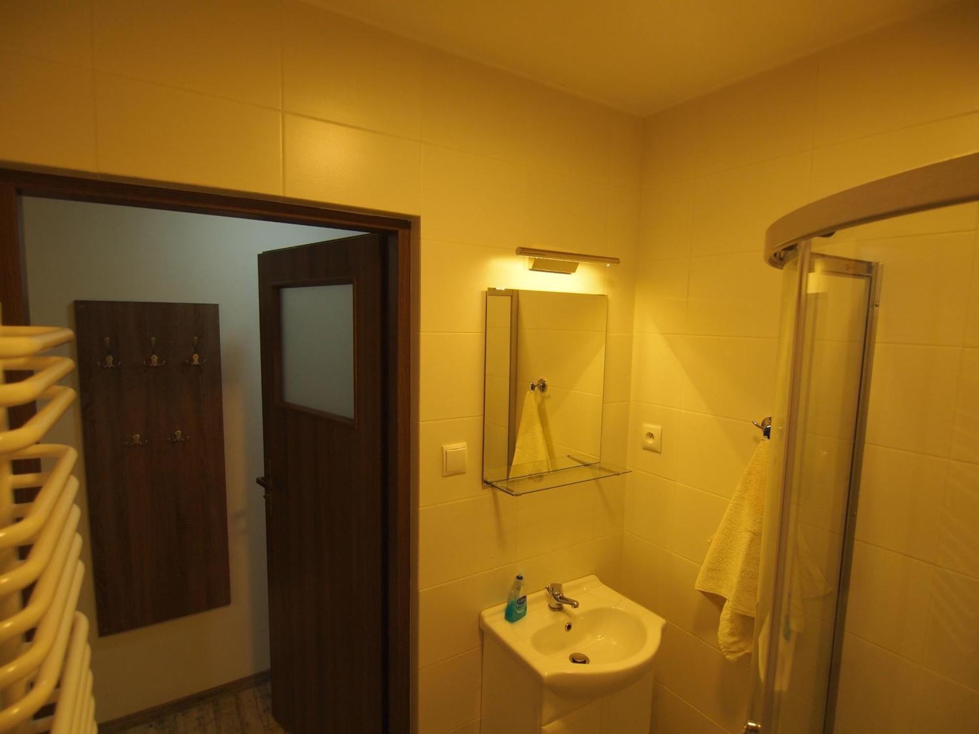 Zajazd Siodlo Hotel&Restauracja Кобыла-Гура Экстерьер фото