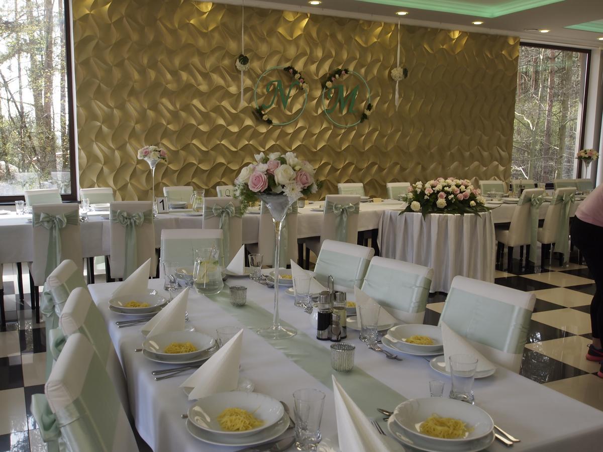 Zajazd Siodlo Hotel&Restauracja Кобыла-Гура Экстерьер фото