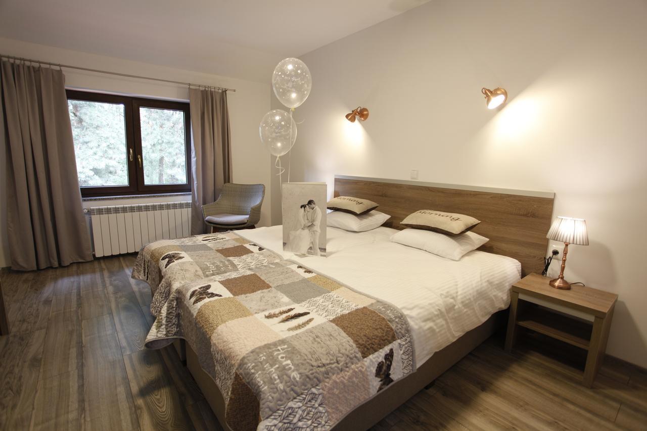 Zajazd Siodlo Hotel&Restauracja Кобыла-Гура Экстерьер фото