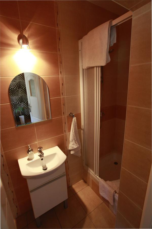 Zajazd Siodlo Hotel&Restauracja Кобыла-Гура Экстерьер фото